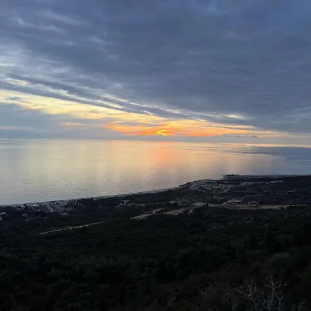 Palasa View Апарт-отель Дхерми