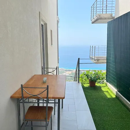 Palasa View Aparthotel Dhërmi