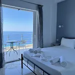 Palasa View 公寓式酒店 Dhërmi
